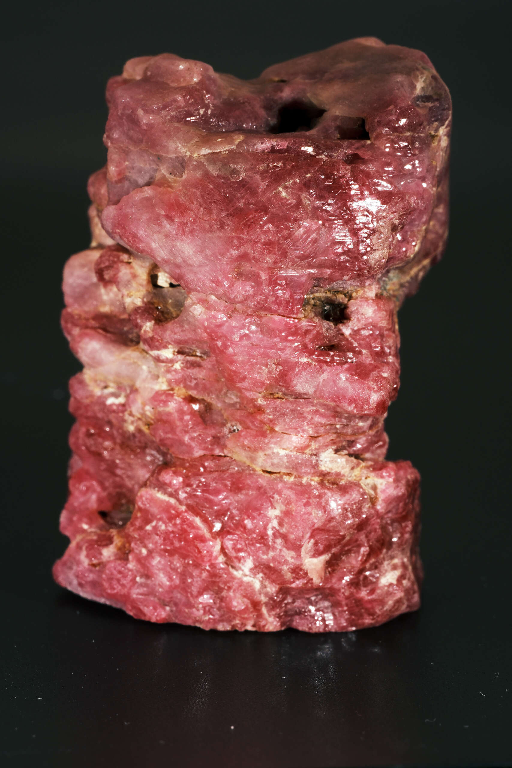 Large rough Burmese Mogôk ruby specimen weighing 178.8 grams with natural crystal surfaces